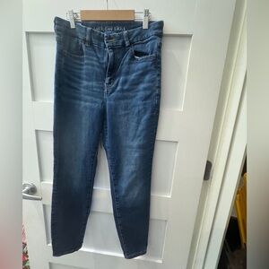 American Eagle Outfitters Women's High Rise Dark Blue Jeans 6 Short